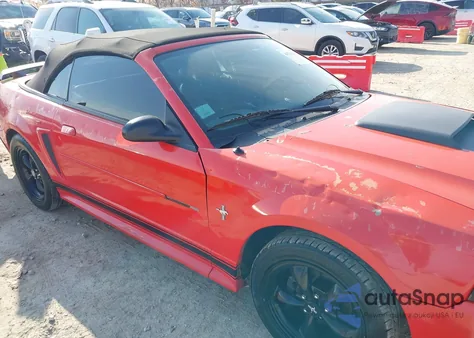 2001 Ford Mustang from USA, damaged, VIN 1FAFP44411F180183